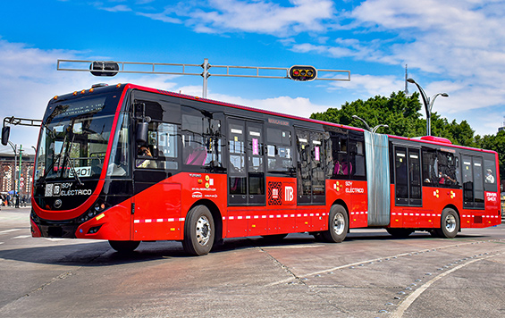 E18